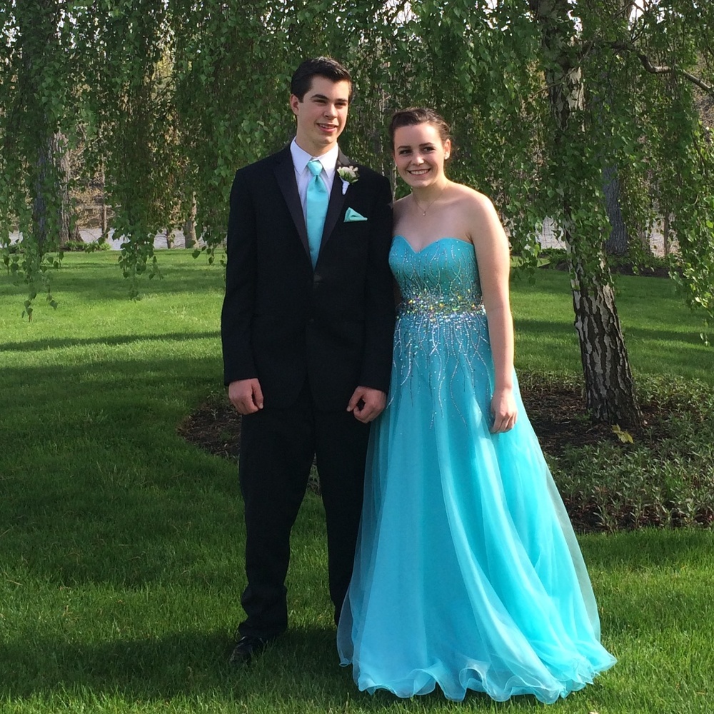 Prom Dress MADISON JAMES SIZE 8 - Picture 8 of 8